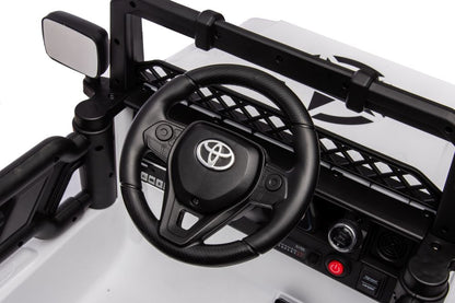 Battery Car Toyota FJ White 4x4 - attēls 3
