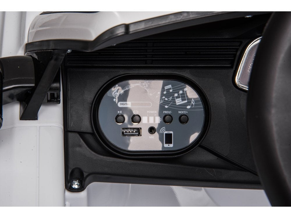 Electric Ride On Audi RS Q8 White - attēls 8