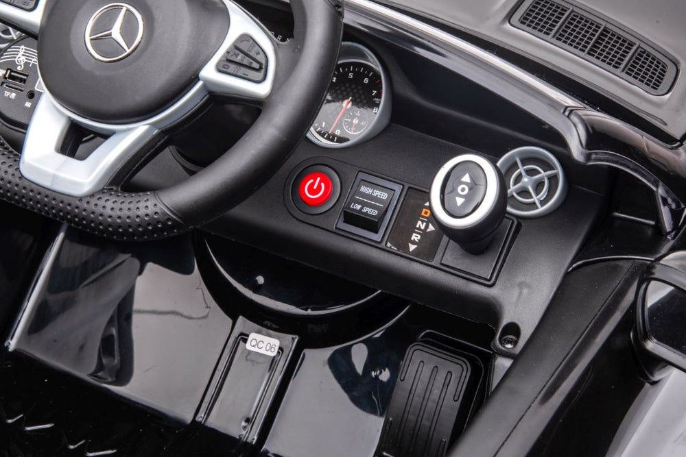 Electric Ride On Car Mercedes SLC 300 White - attēls 8