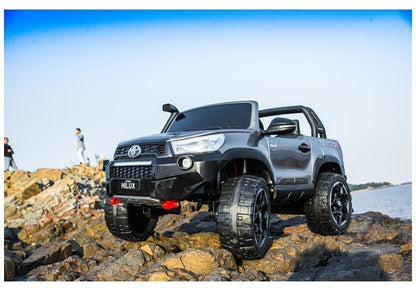 Electric Ride On Car Toyota Hilux White - image 7