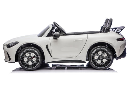 Mercedes AMG DK-GT63 24V White Battery-Powered Vehicle - image 5