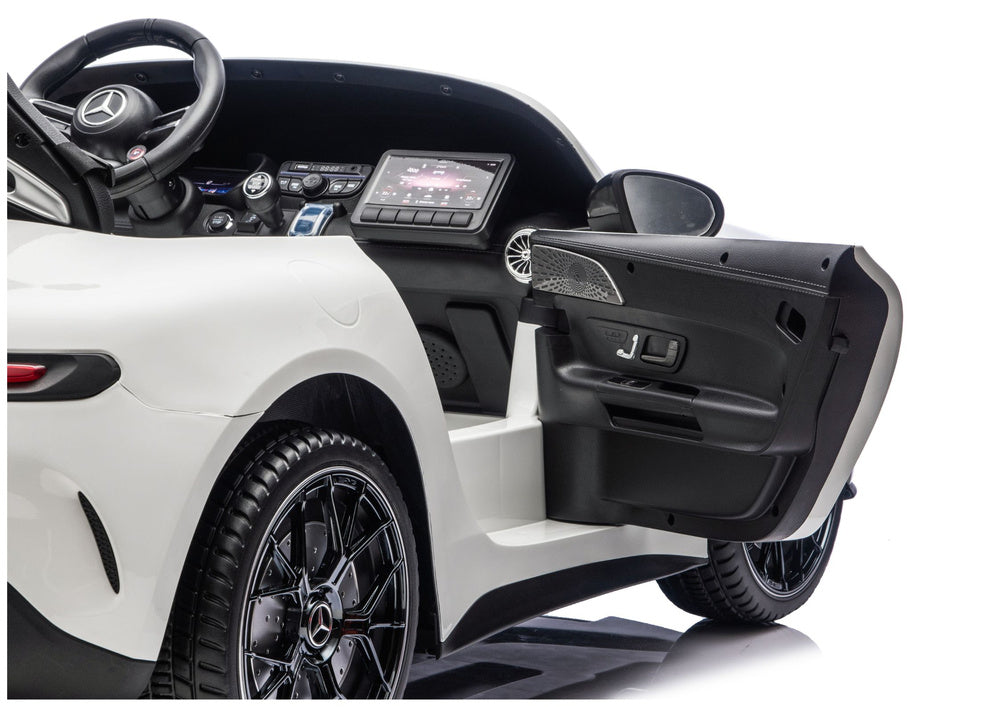 Mercedes AMG DK-GT63 24V White Battery-Powered Vehicle - image 6