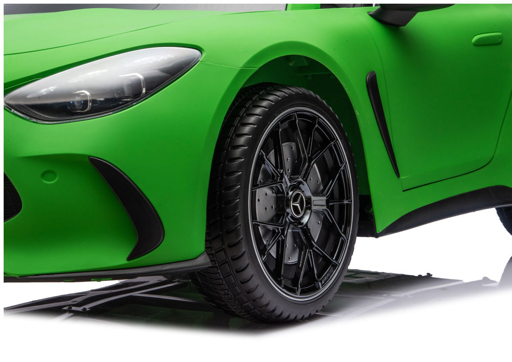 Mercedes GT63 AMG DK-GT63 24V Quiet Matte Green Engine Battery Car - attēls 8